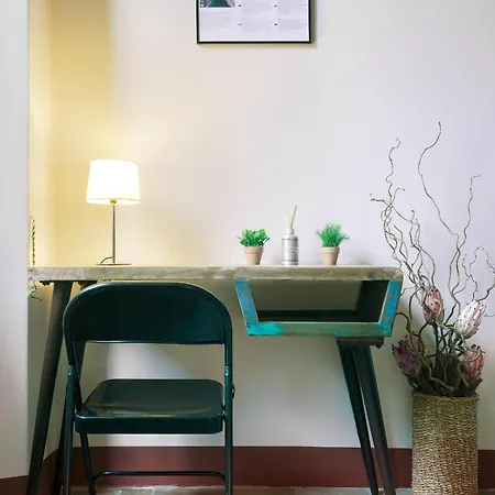 Apartment Bouquet Como
