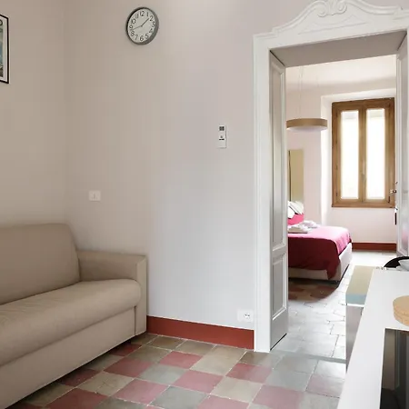 Bouquet Apartment